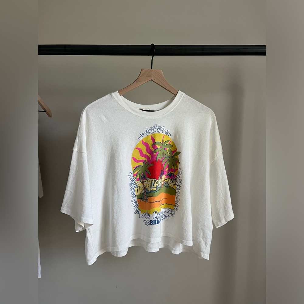 Billibong oversized boyfriend cropped tshirt
